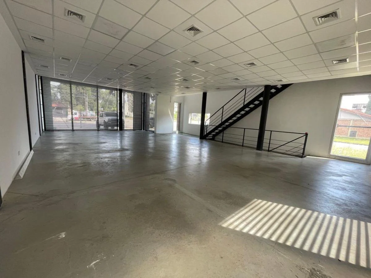 ALQUILER DE LOCAL CORPORATIVO