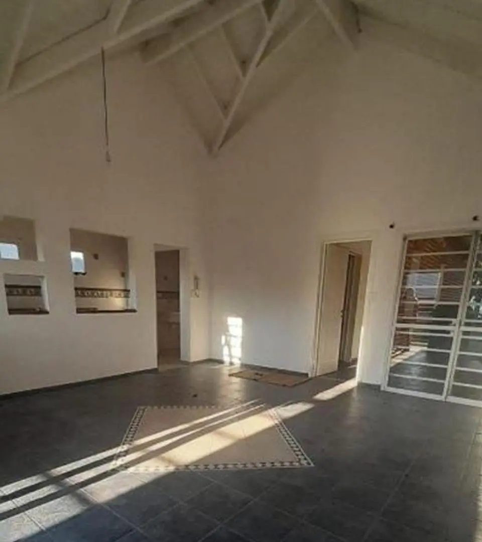Casa en ALQUILER en City Bell – Calle Alvear y 21A 2