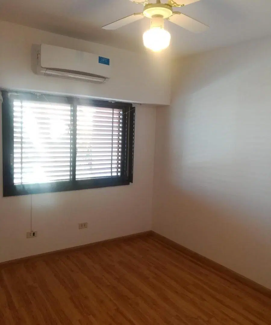 Casa 4 dormitorios en centro oeste Neuquén 2