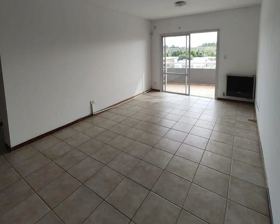 Departamento en Área Centro Este 3