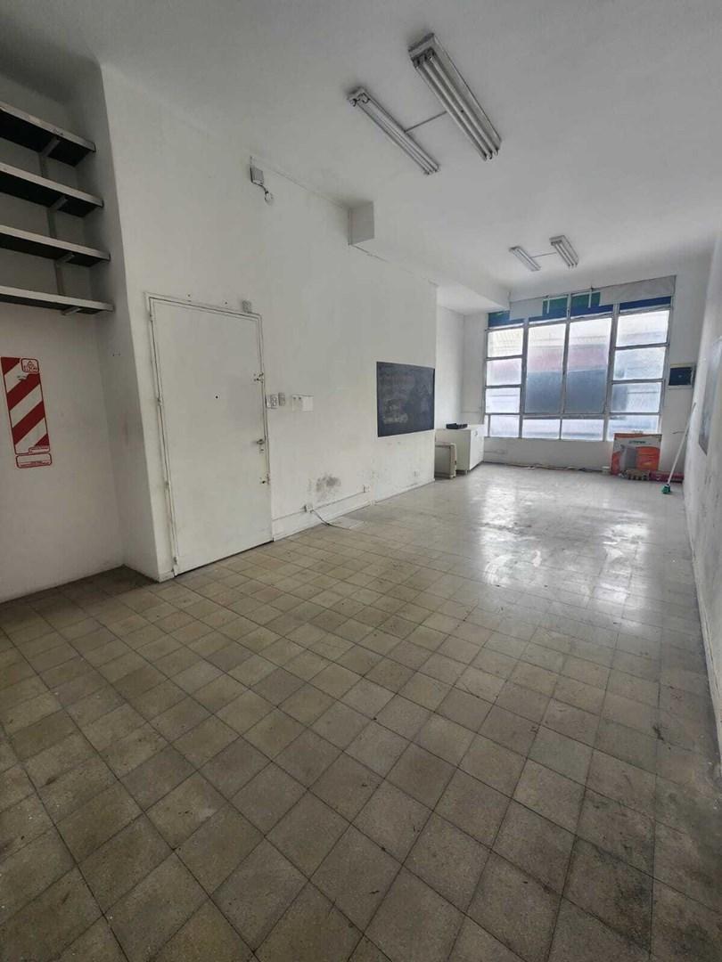 VILLA CRESPO: Oficina en Alquiler en excelente cuadra Comercial