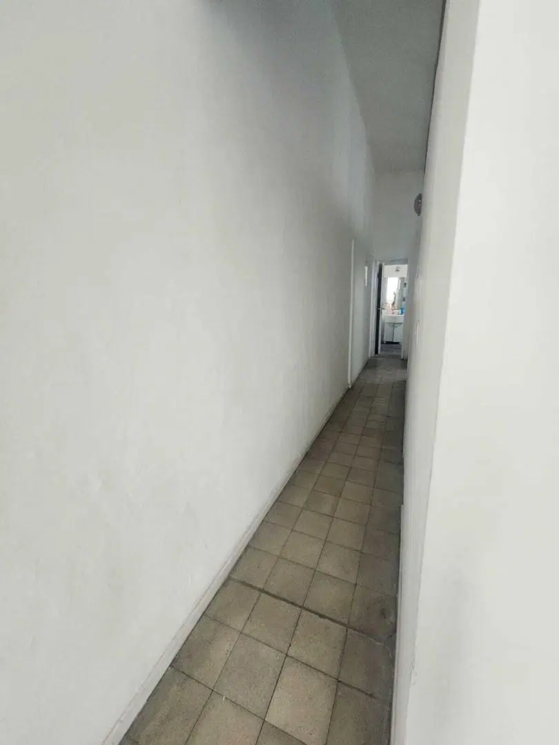 VILLA CRESPO: Oficina en Alquiler en excelente cuadra Comercial 2