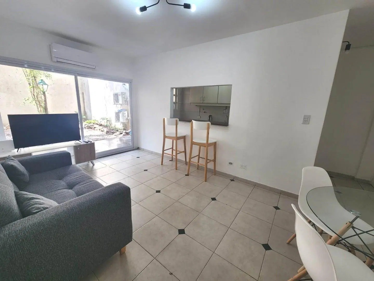 PALERMO: Alquiler Temporario Moderno Departamento amoblado 3 ambientes con patio en excelente zona! 2