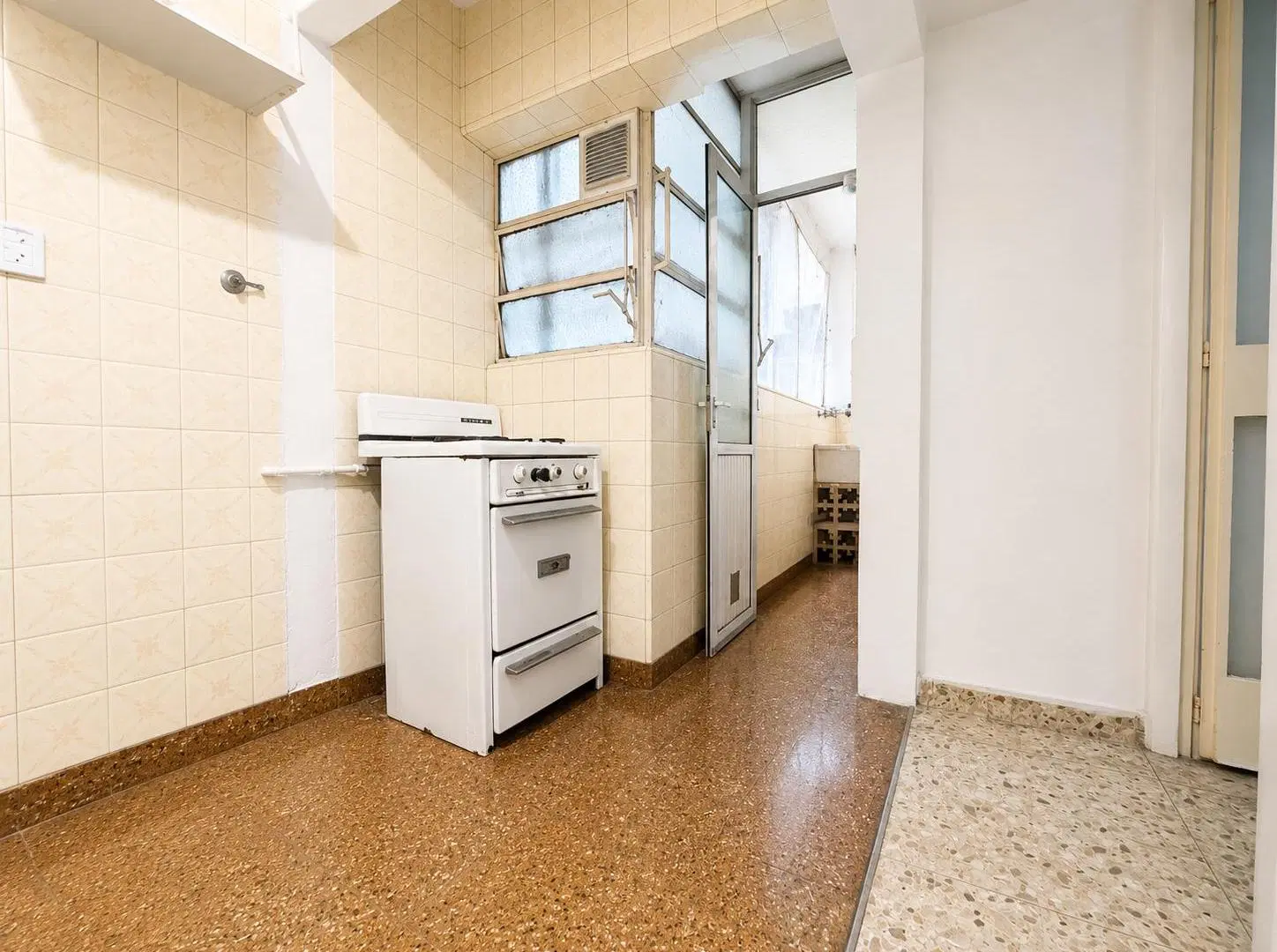 Departamento 2 Ambientes en alquiler Av. Caseros 2414 4