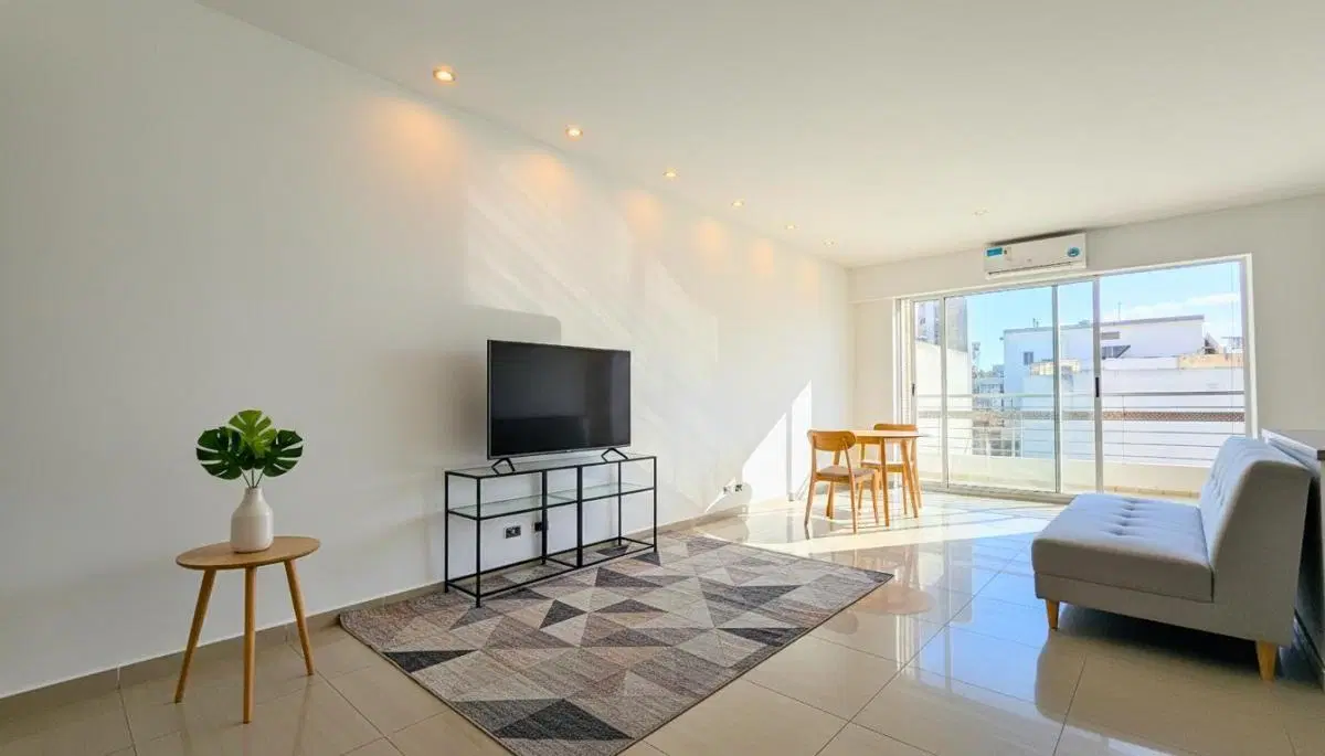 Monoambiente en alquiler en San Cristóbal – Av. San Juan 2138 1