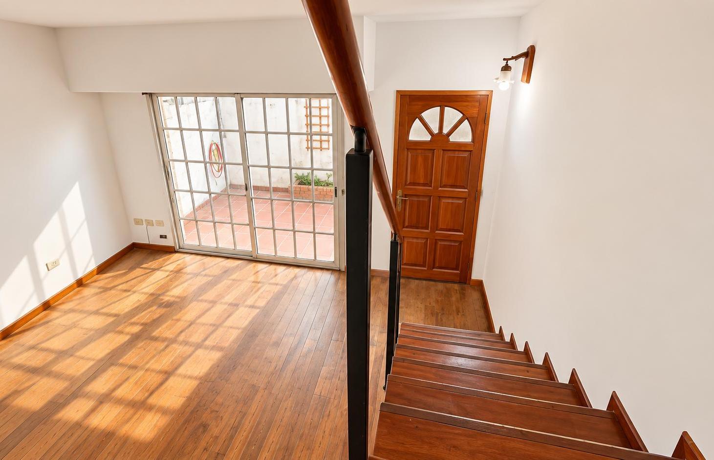 Foto de Venta 3 ambientes tipo casa sin expensas financiado, imagen 1