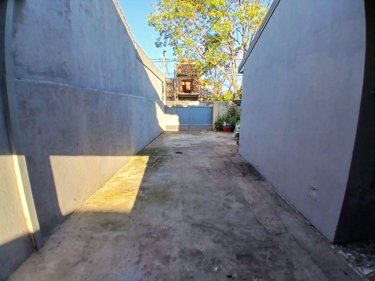 Foto de Casa Apta Crédito 2 Dormitorios en Itaembé Miní – Barrio Bicentenario, imagen 1