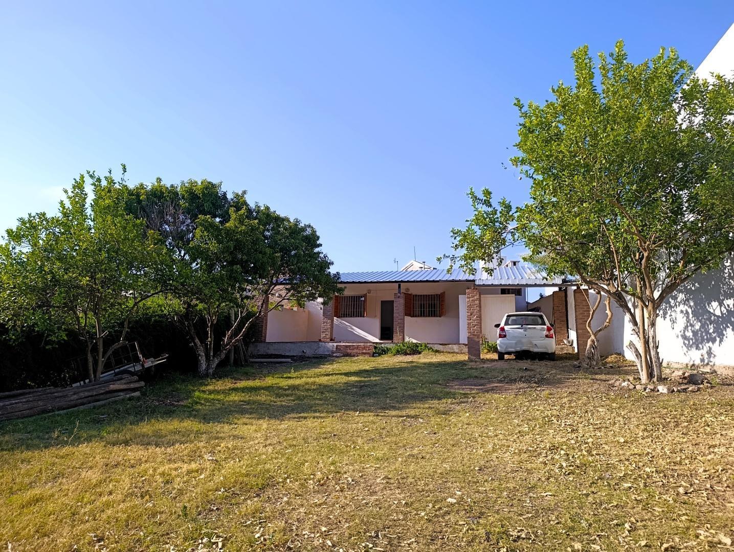 Hermosa CASA Amoblada en Alquiler Mensual en La Calera