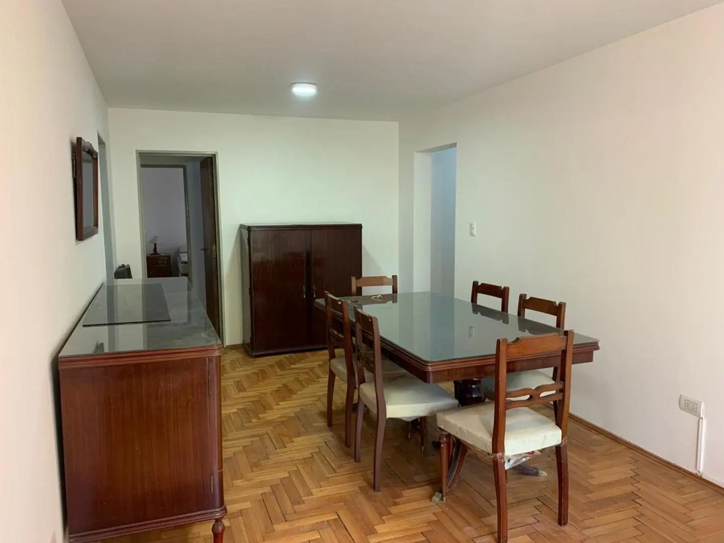 Departamento Dos Dormitorios en Alquiler en B° Centro 4