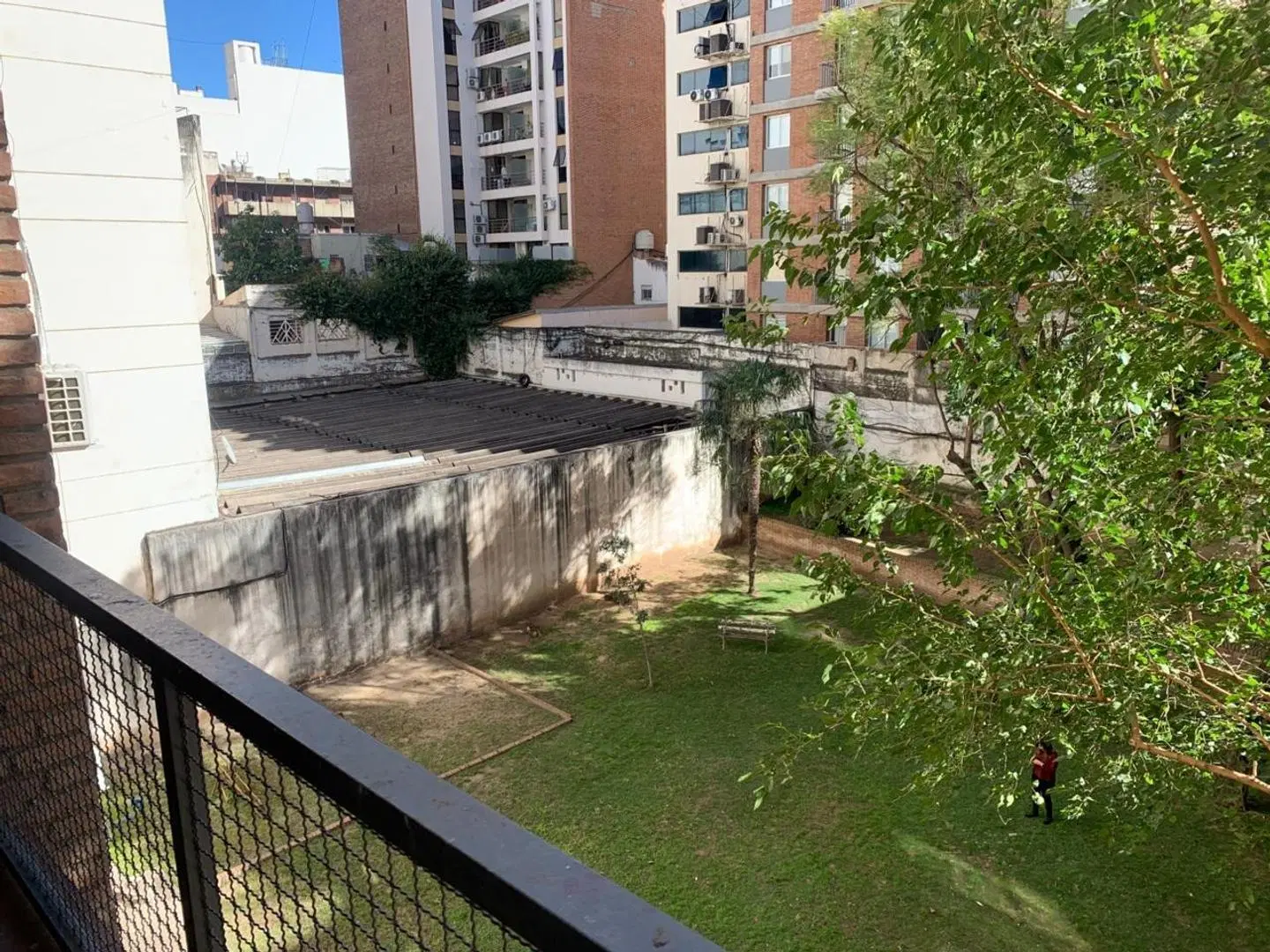 Departamento Dos Dormitorios en Alquiler en B° Centro 5