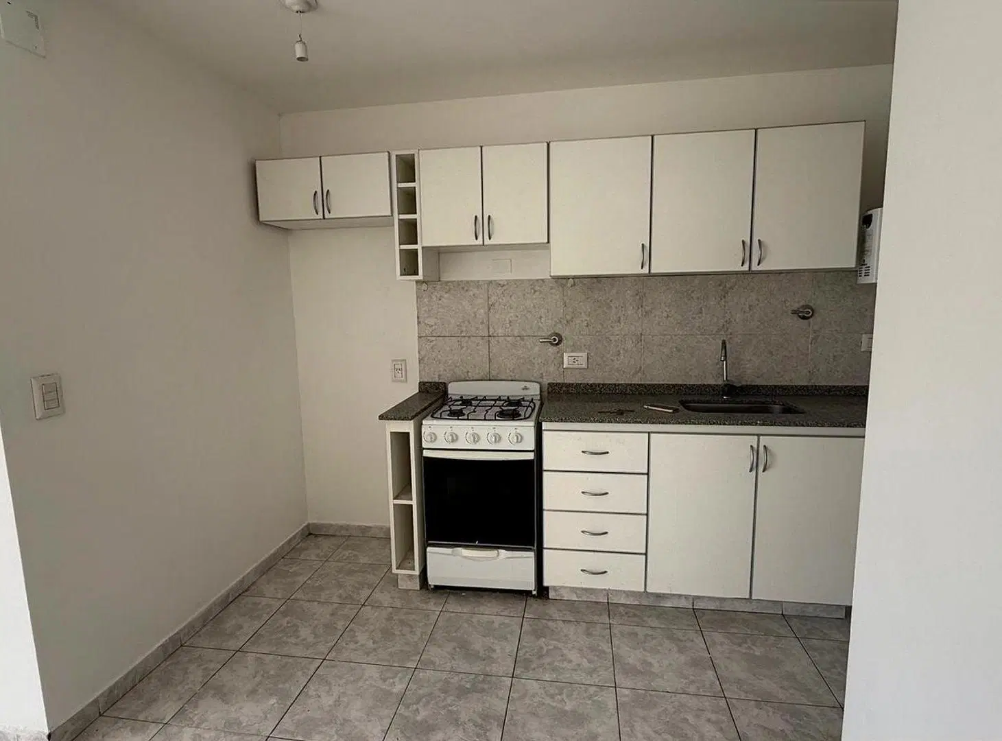 Depto 1 Dormitorio con Balcón en Gral Paz, SUM y Terraza 5