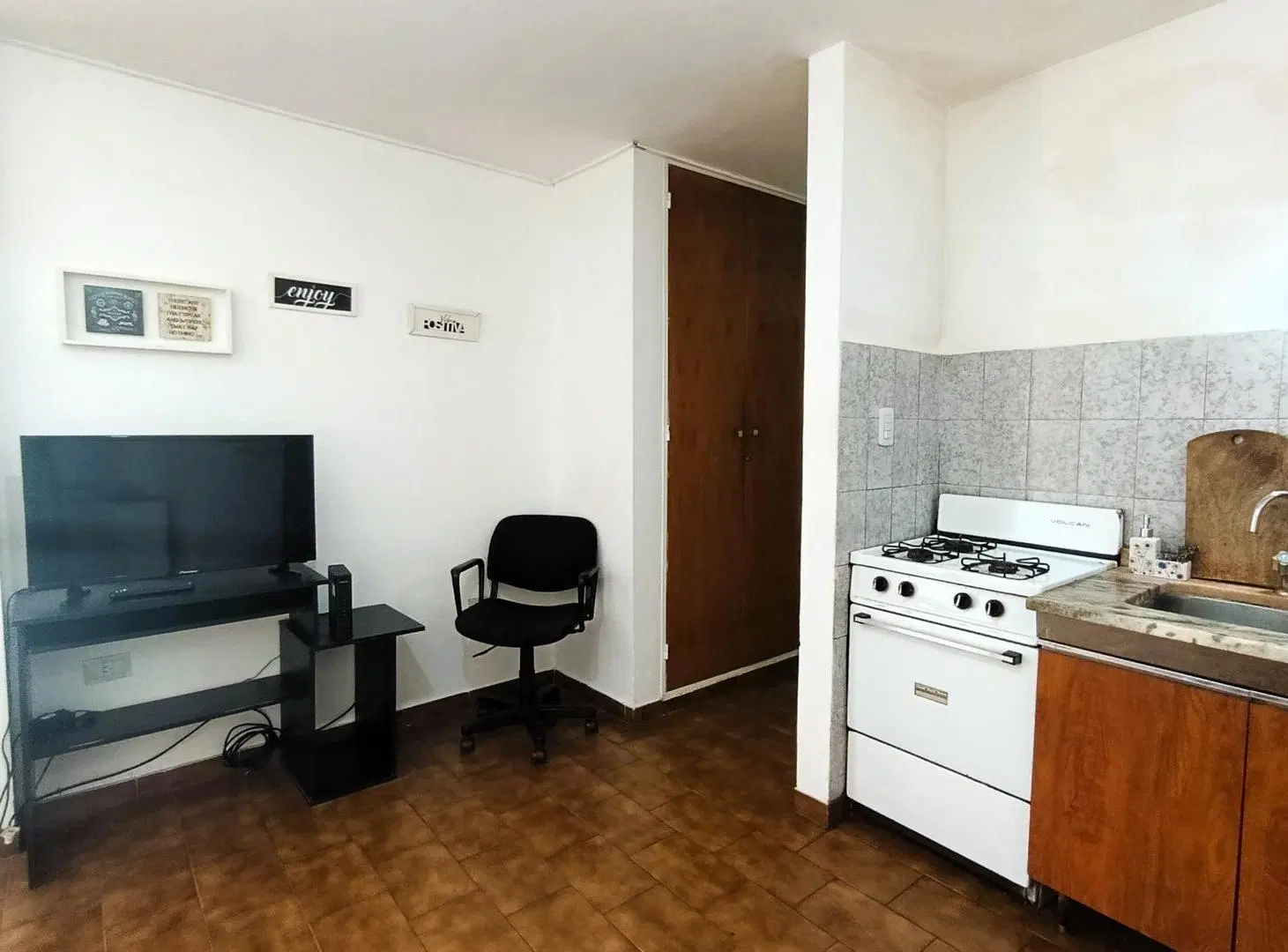 Departamento en ALQUILER AMOBLADO monoambiente B° Centro 5