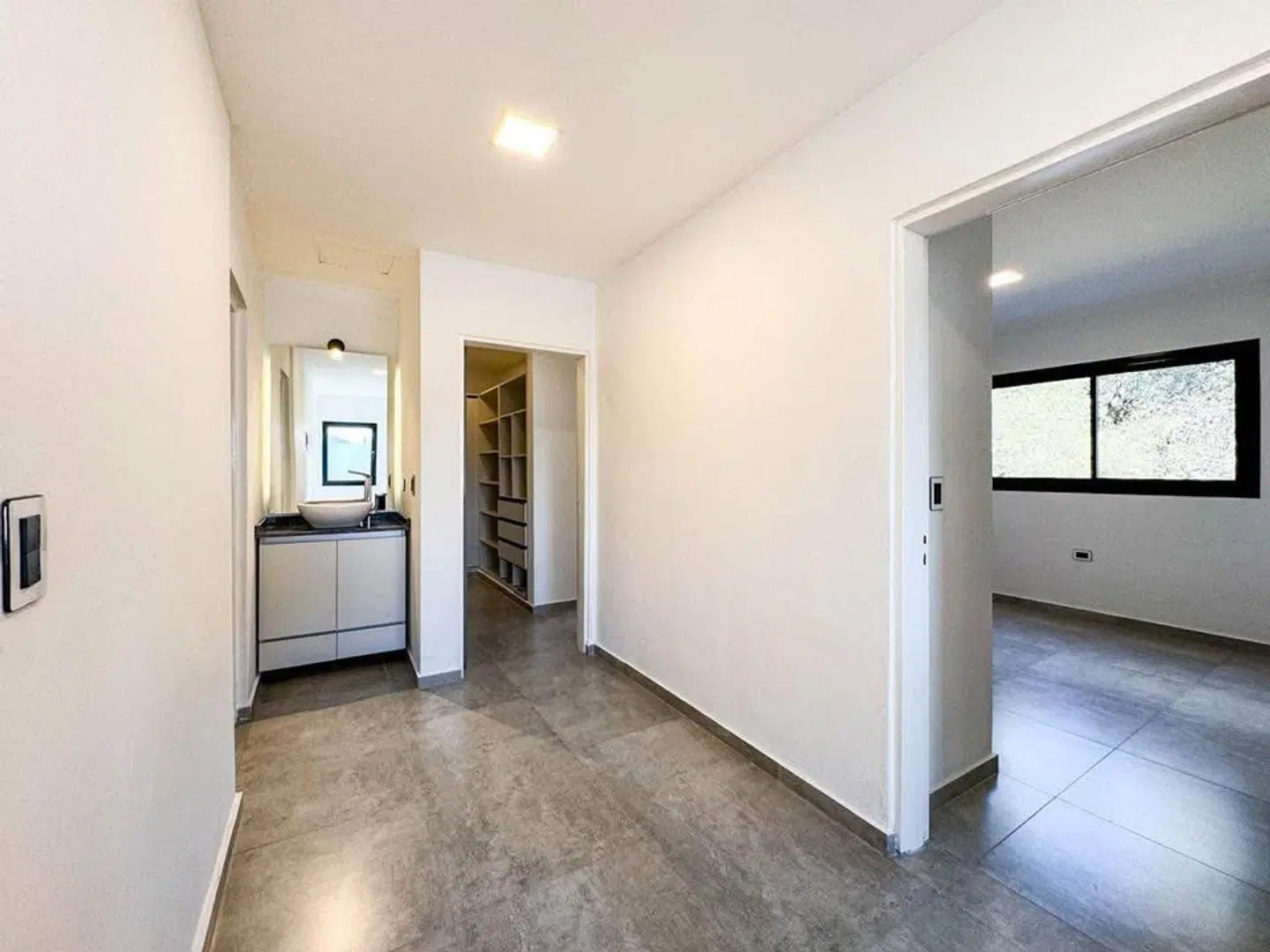 SE VENDE CASA EN VALLE DEL GOLF A ESTRENAR!! 5