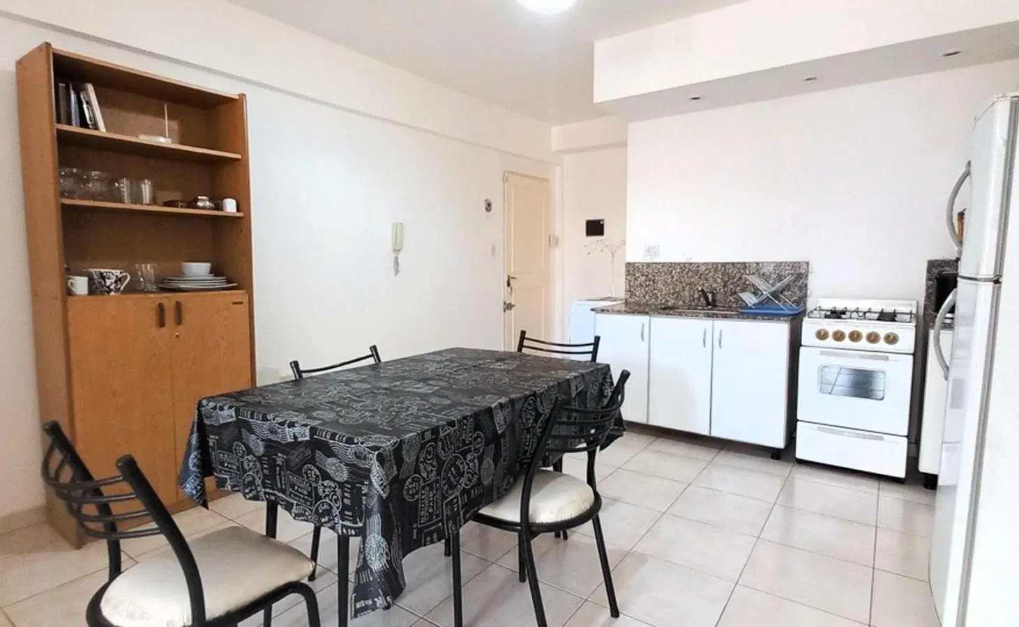 Amplio MonoAmbiente en VENTA en Pleno Centro 2