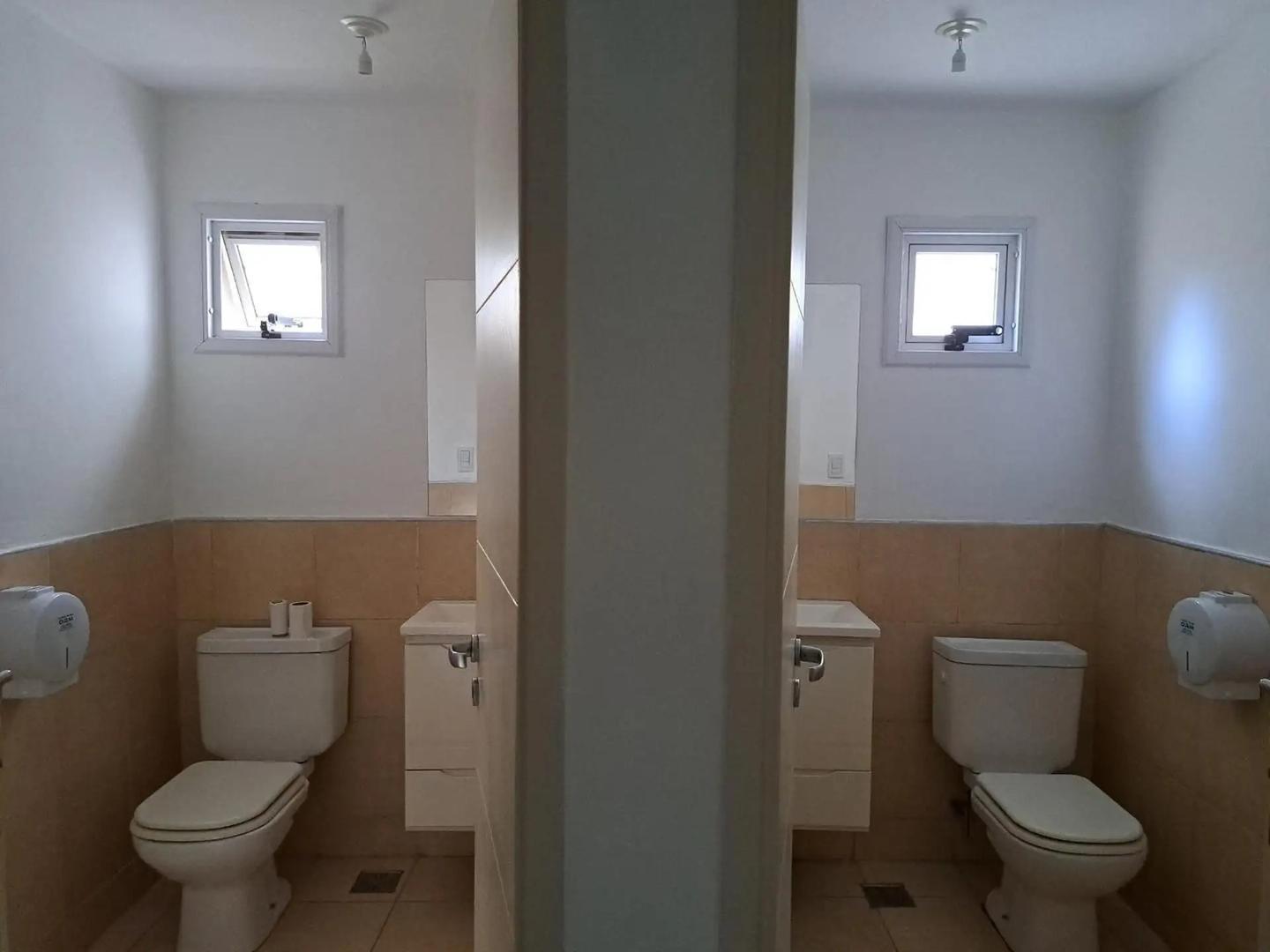 Foto de Local Comercial en ALQUILER - en Barrio Güemes, imagen 5