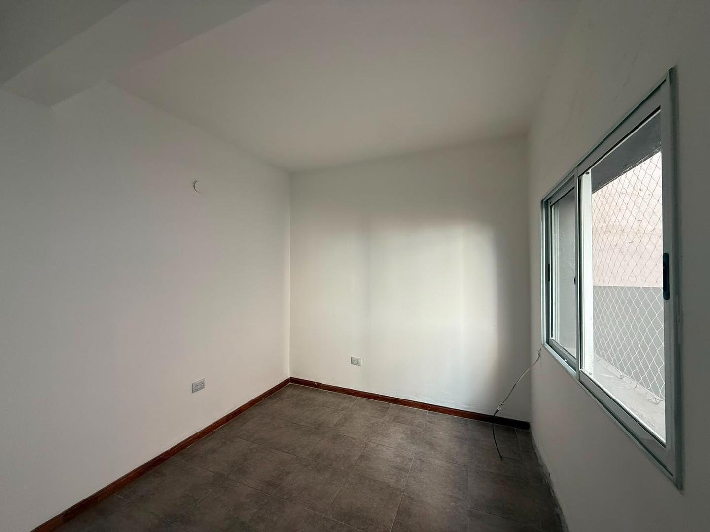 Foto de Casa de 4 Dormitorios en Alquiler Barrio Centro, imagen 3