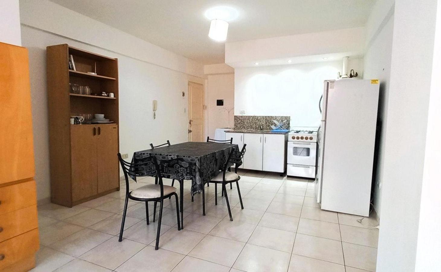 Foto de Amplio MonoAmbiente en VENTA en Pleno Centro, imagen 2