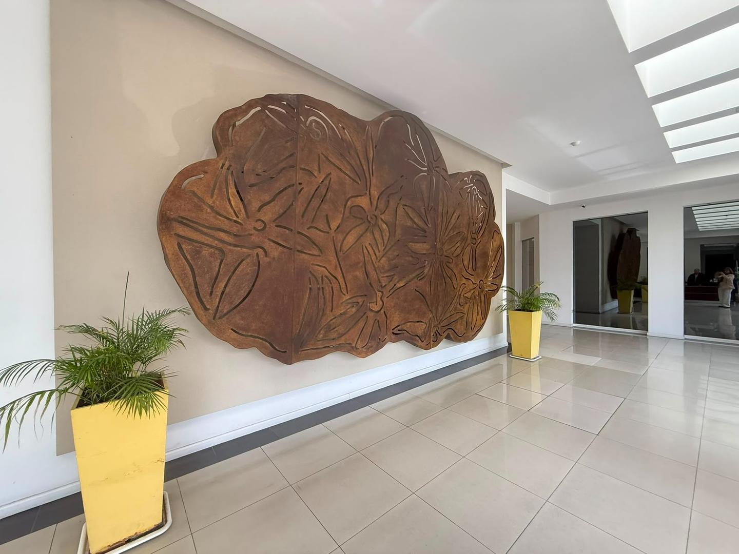 Foto de DEPARTAMENTO EN VENTA | EDIFICIO CORAL STATE, imagen 2
