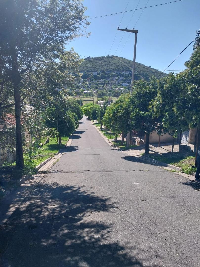 Foto de VENDO LOTE EN ALTOS DE LA CALERA 300 MT2 ESCRITURA, imagen 1