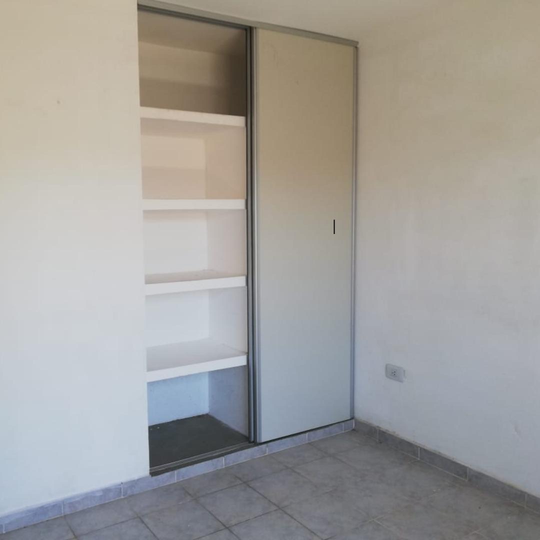 Oportunidad Departamentos Contiguos 1 y 2 Dorm. Av Marconi 142 5