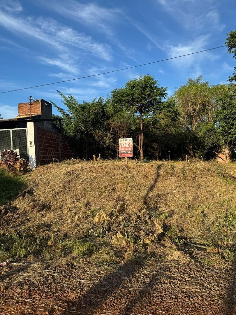 (V145) Amplio terreno en centro de Garupá