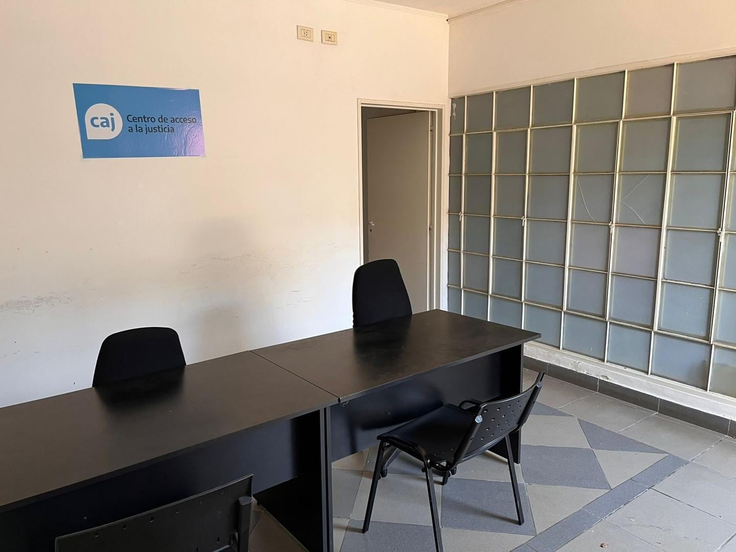 (A135) ALQUILO OFICINAS EN EL CENTRO DE POSADAS