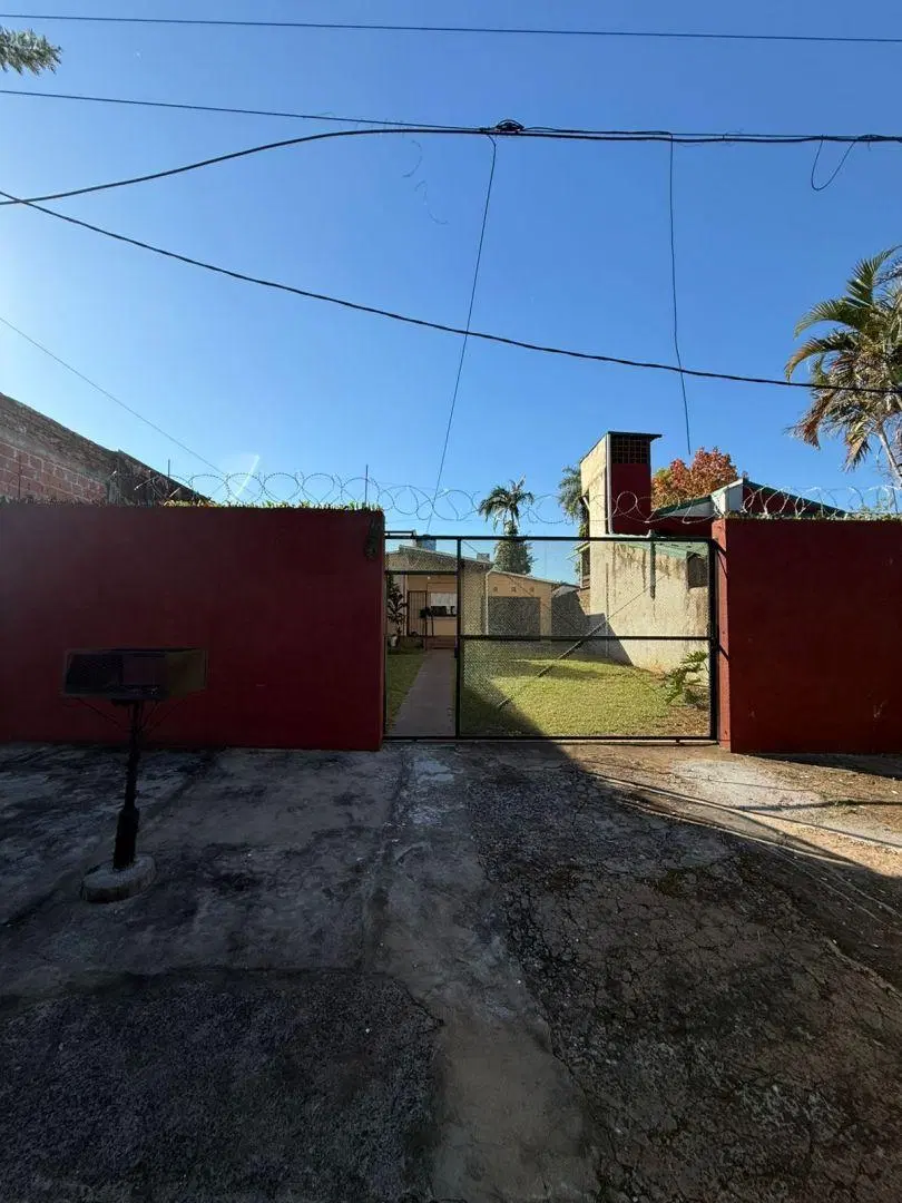 ALQUILER Casa de 3 Dormitorios con Jardín y Parrilla. 5