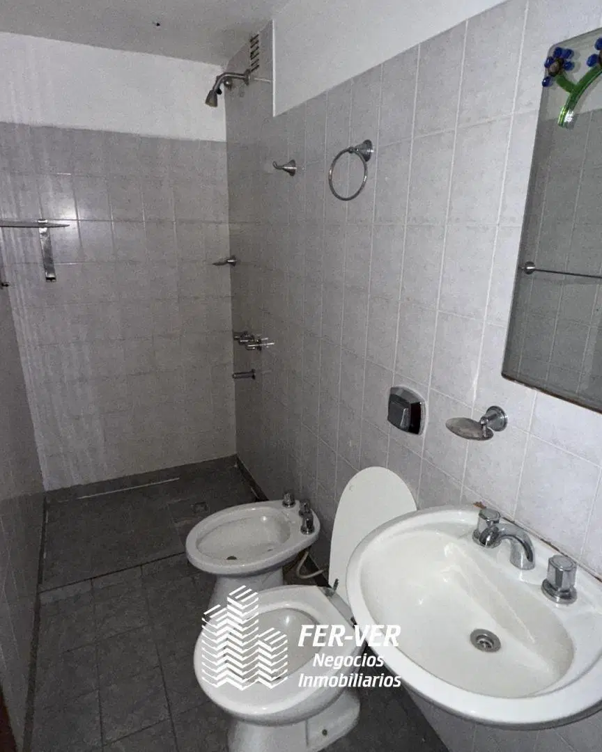 VENTA. DEPARTAMENTO CENTRICO 2 DORMITORIOS 8