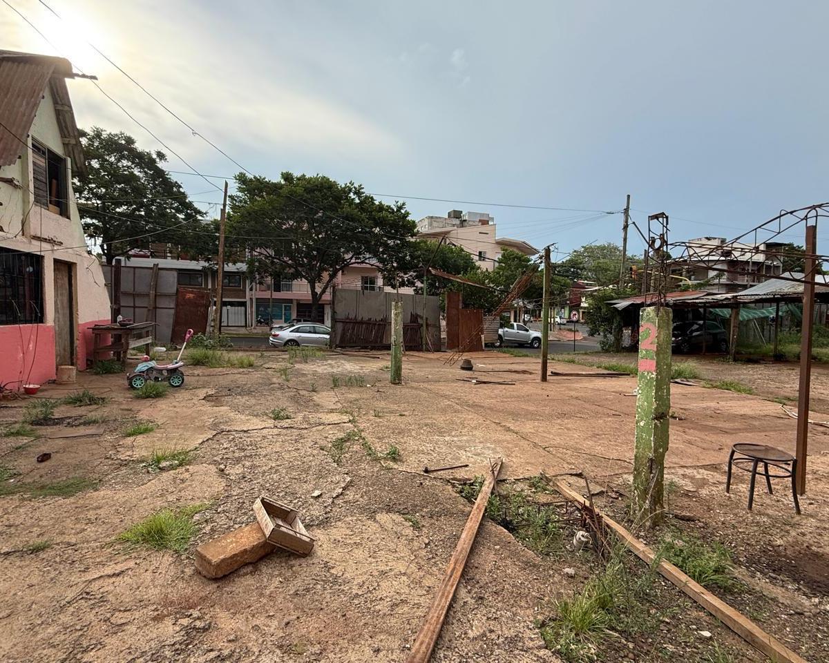 VENTA TERRENO sobre avenida y en esquina