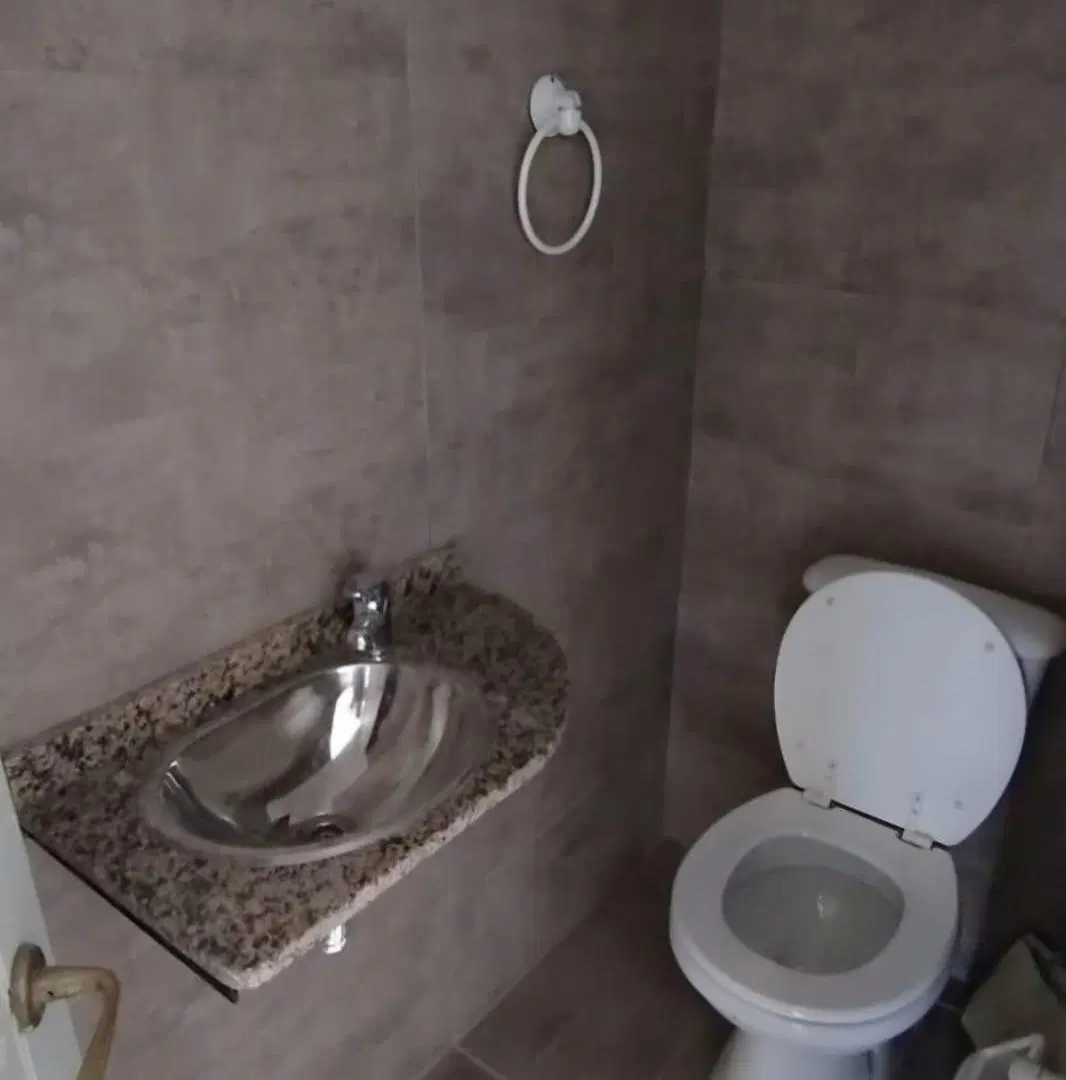 Alquiler local comercial - ubicación estratégica 5