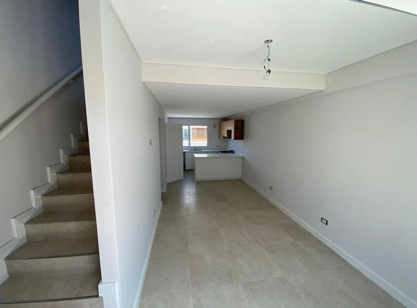 VENTA TRIPLEX A ESTRENAR C/COCHERA Y TERRAZA 2