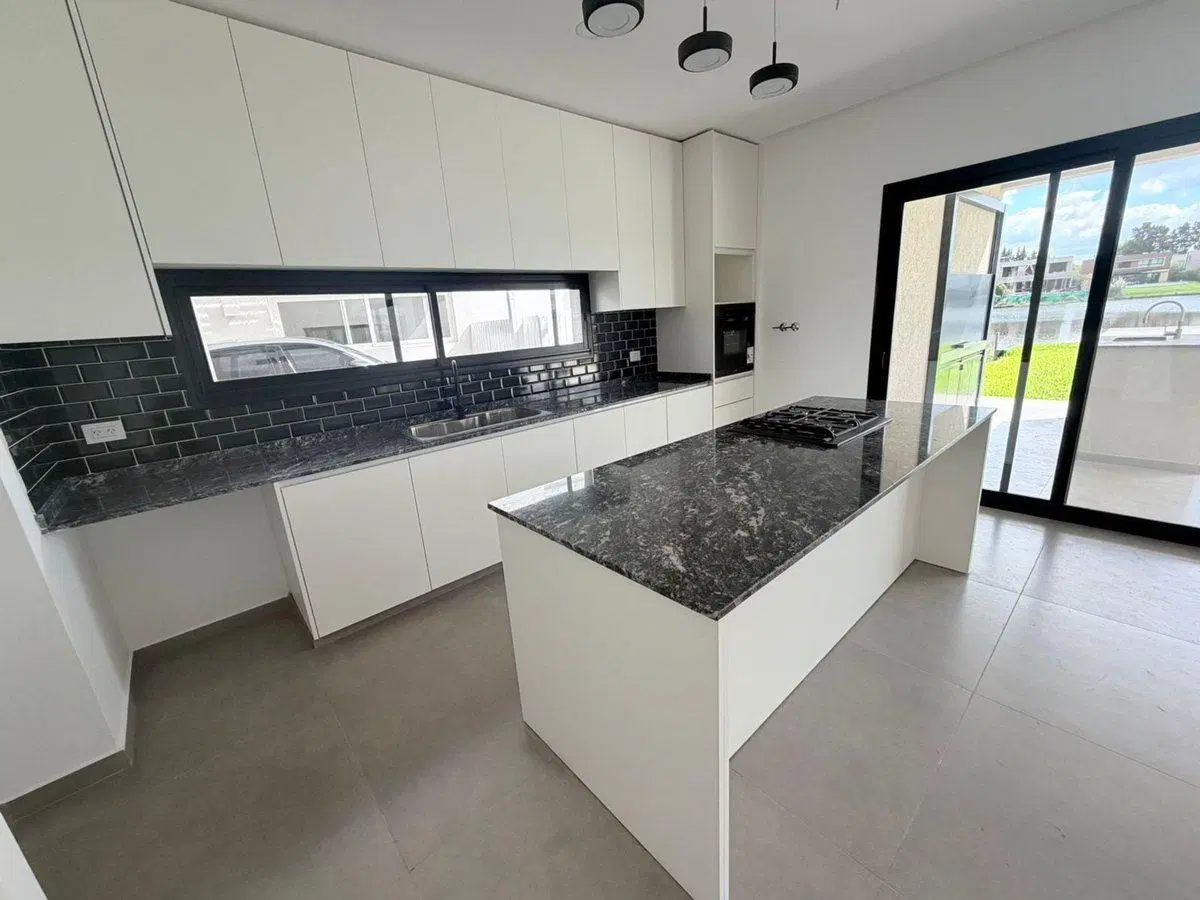 VENTA CASA 6 AMB  LAGUNA SANTA ANA TIGRE BENAVIDES 3