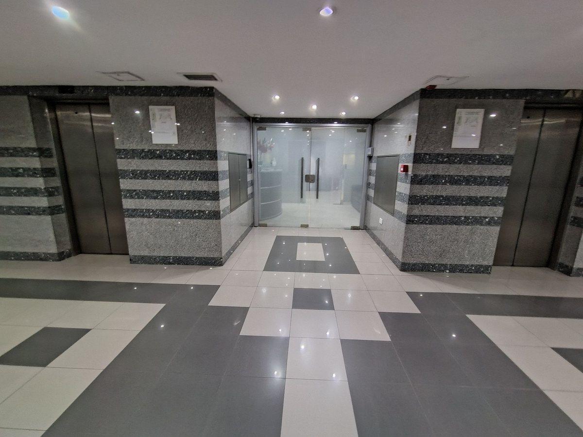 OFICINA EN EDIFICIO WORLD TRADE CENTER MONSERRAT
