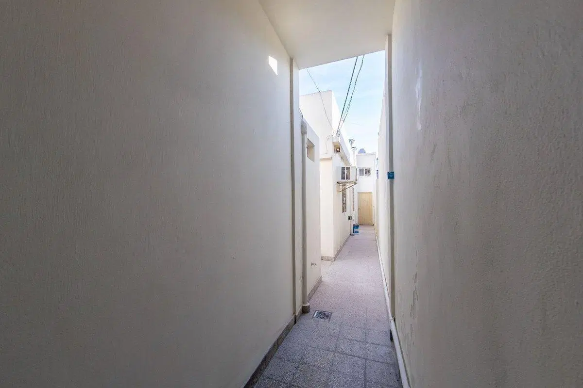 VENTA CASA /5 AMB CON LOCALES BANFIELD 2