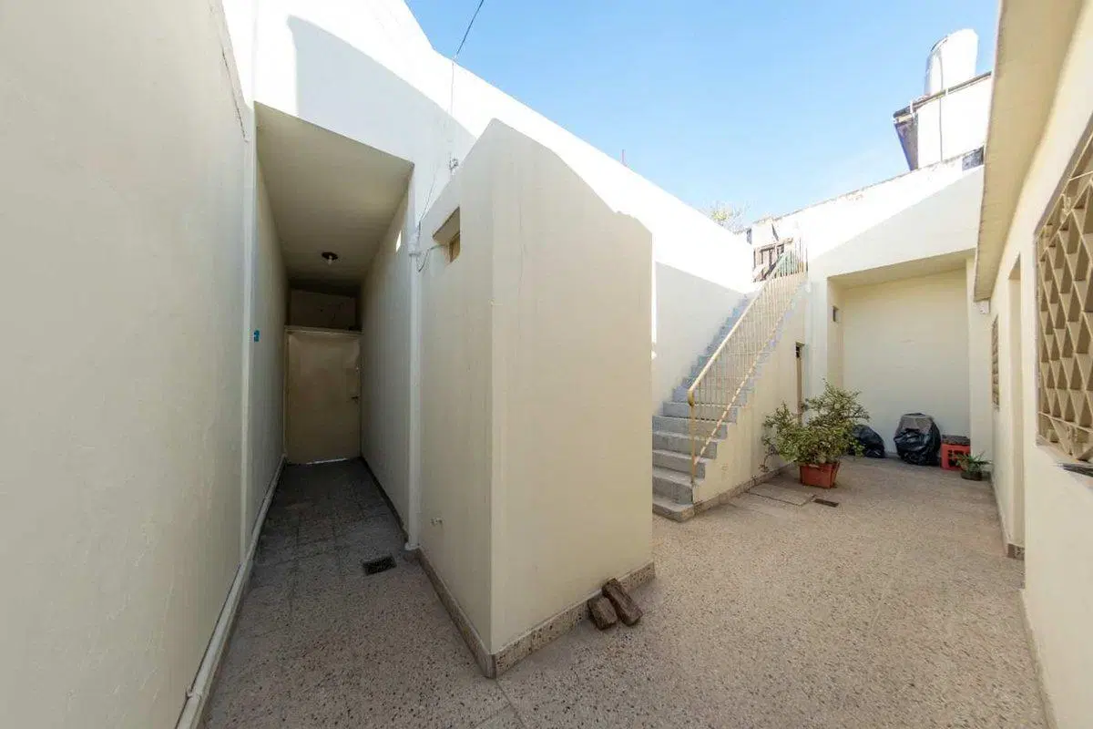 VENTA CASA /5 AMB CON LOCALES BANFIELD 4