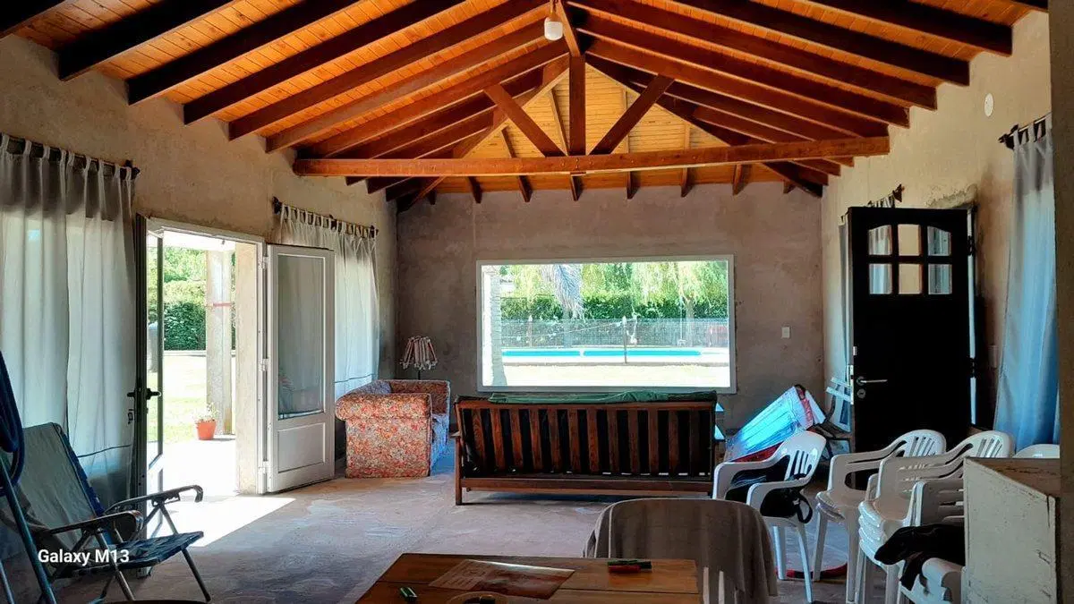 VENTA-CASA C/PARQUE 1600 M2 Y PILETA-CHASCOMUS 5