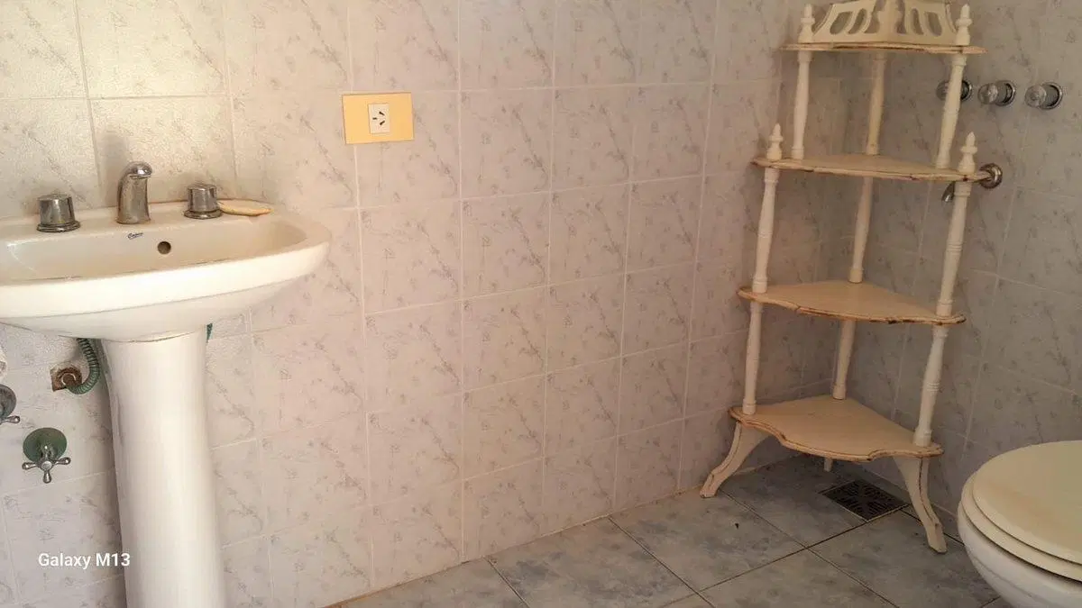 VENTA-CASA C/PARQUE 1600 M2 Y PILETA-CHASCOMUS 4