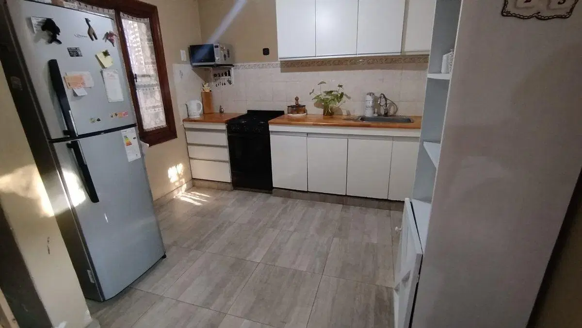 VENTA CASA 4 Amb. C/ PARQUE- 280m - LANUS ESTE 3