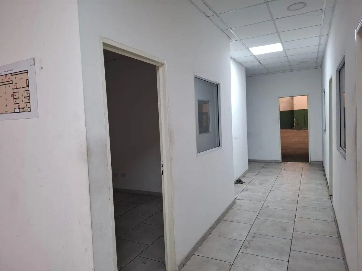 VENTA GALPON 1200 MTS.  - LANÚS OESTE 5
