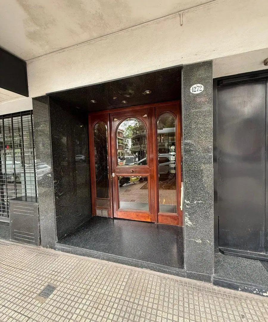 VENTA , DEPARTAMENTO 4AMB CON BALCÓN AL FRENTE 3