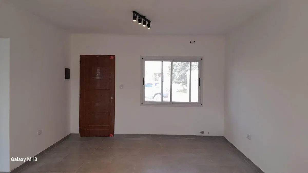 VENTA-CASA 3 AMB.-APTO CREDITO-CHASCOMÚS 5