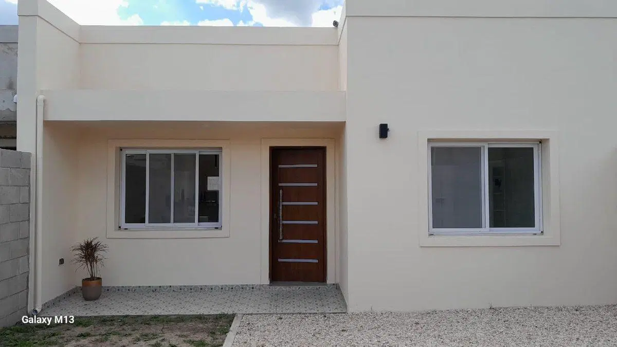 VENTA-CASA 3 AMB.-APTO CREDITO-CHASCOMÚS 4