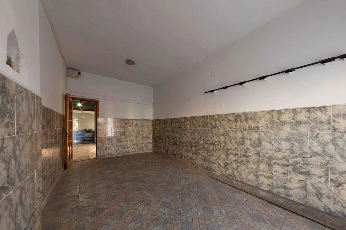 Casa de 4 amb lote propio - Lanus Oeste - cochera 3