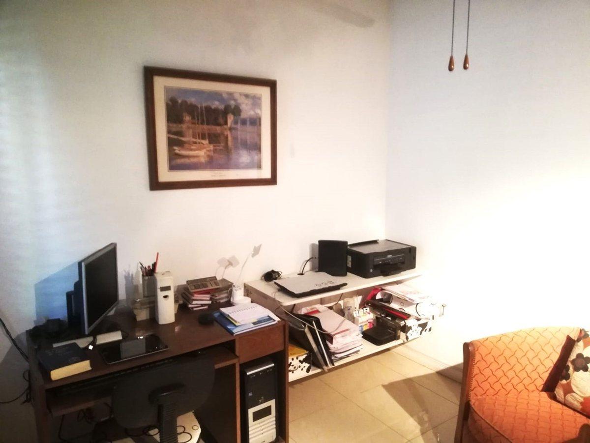 Foto de VENTA DE CASA 4 AMB LANUS OESTE, imagen 2