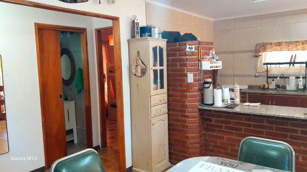 VENTA-CASA C/PARQUE 1400m2 Y PILETA-CHASCOMÚS 5
