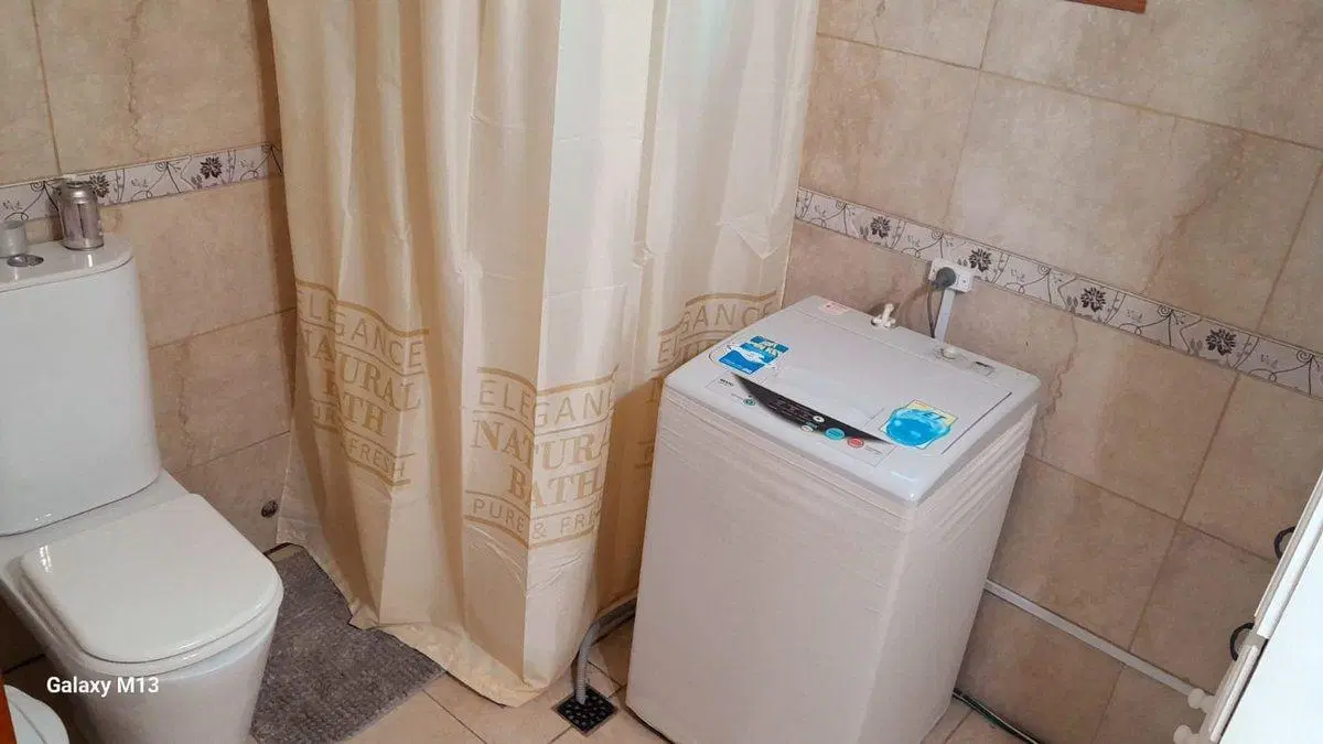 VENTA-CASA C/PARQUE 1400m2 Y PILETA-CHASCOMÚS 4