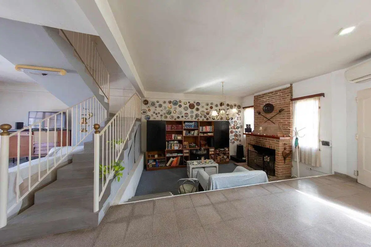 VENTA CASA  DOS PLANTAS EN ITUZAINGO 4