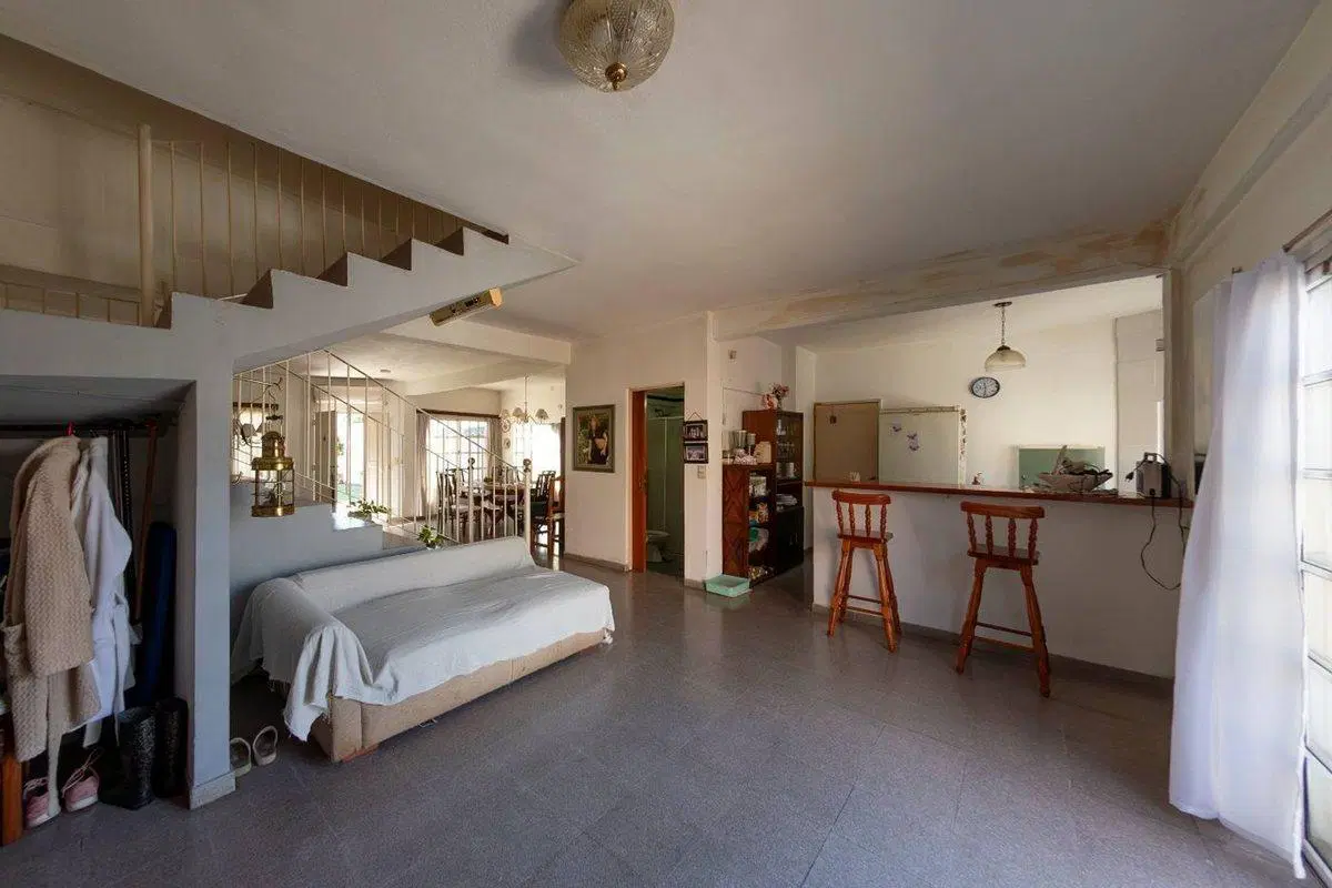 VENTA CASA  DOS PLANTAS EN ITUZAINGO 5