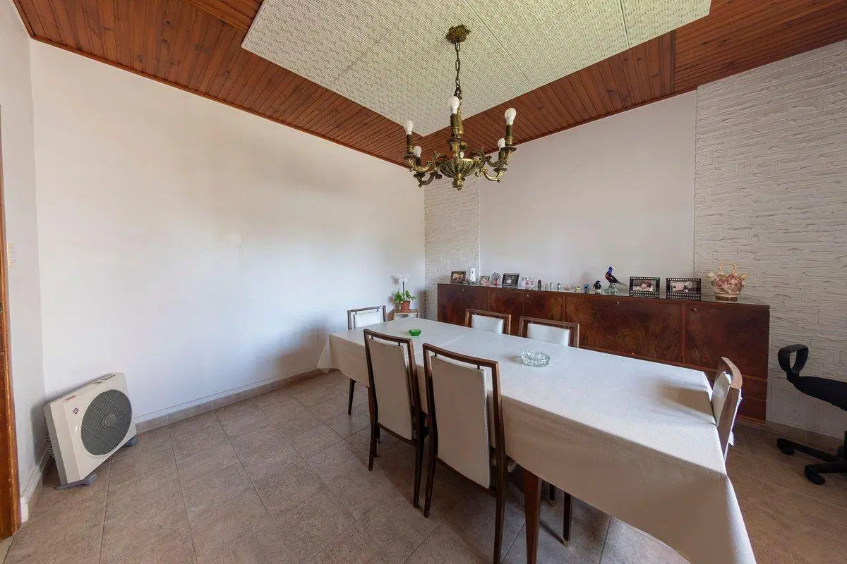 VENTA CASA 3 AMB.C/COCHERA EXCELENTE GERLI 4