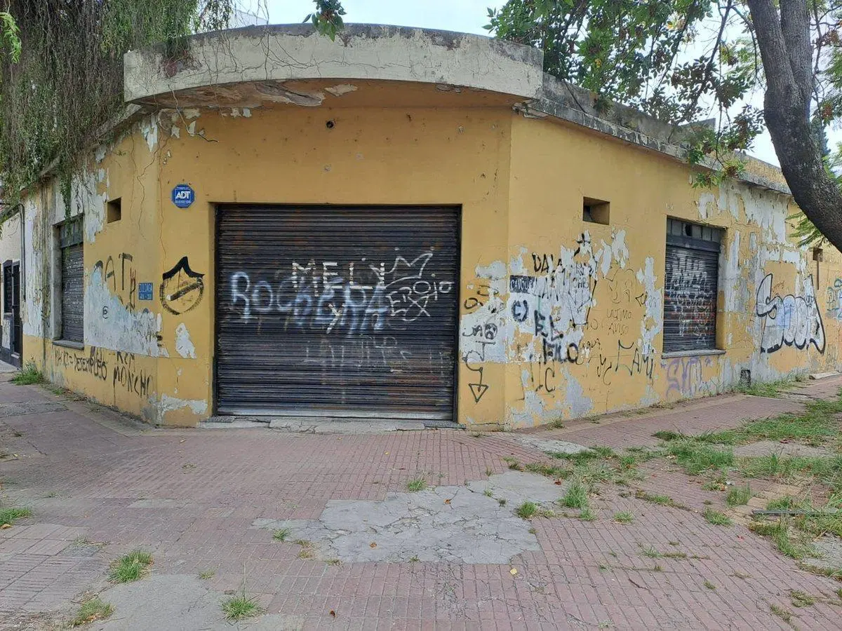 ALQUILER  LOCAL- DEPOSITO-179 M- LANUS OESTE 5